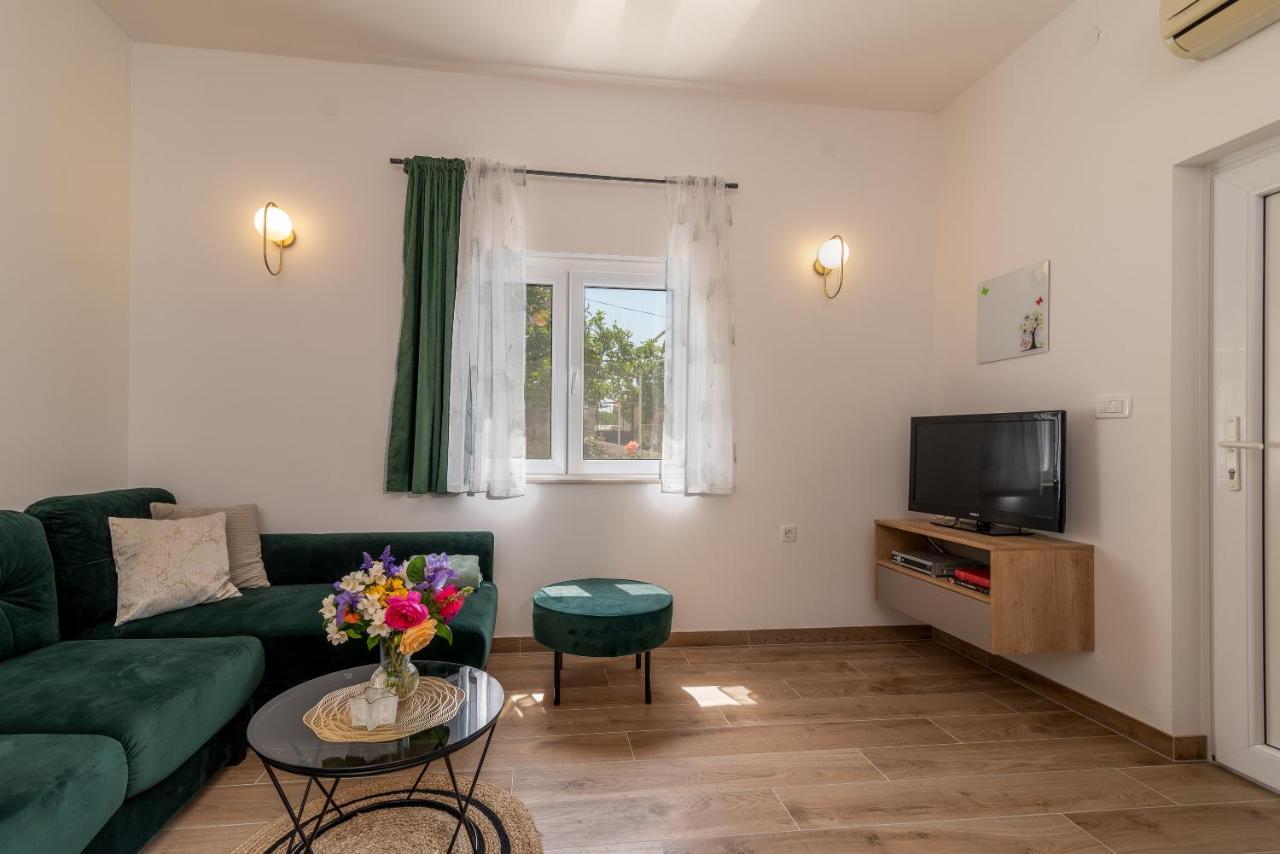 Apartments Fani Trogir Exterior foto